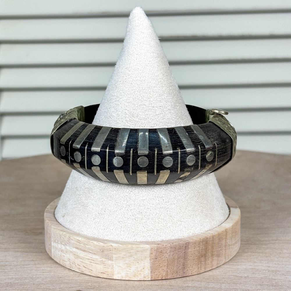 Vintage 50s Black Ox Horn Silver Inlay Hinged Pull Pin Filigree Bangle Bracelet